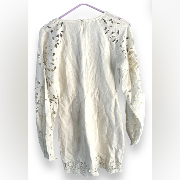 Liz Mini Dress in White
Tularosa 🛑Minor Flaw🛑 - Picture 7 of 7